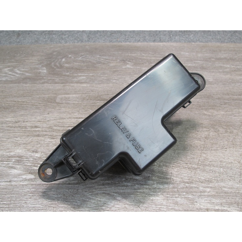 00-05 Toyota MR2 Spyder Front Left Luggage Compartment Fuse Relay Box OEM