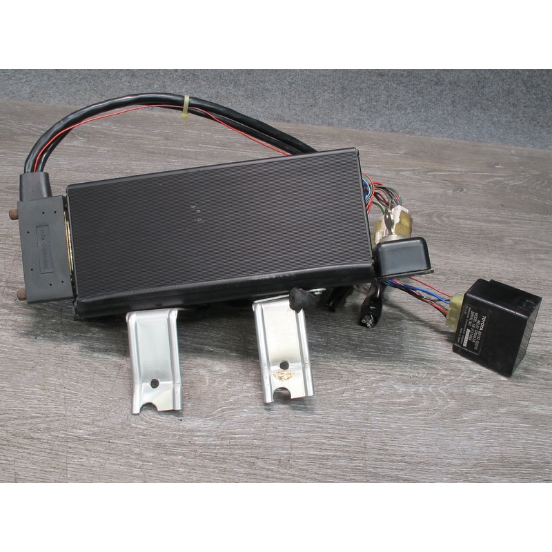 95-96 Lexus JZZ31L SC400 SC300 Phone Transceiver w Speaker Relay Assembly OEM